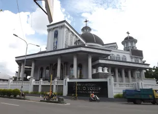 Gallery Projects Church in Pontianak 2 gereja_pontianak_5_r